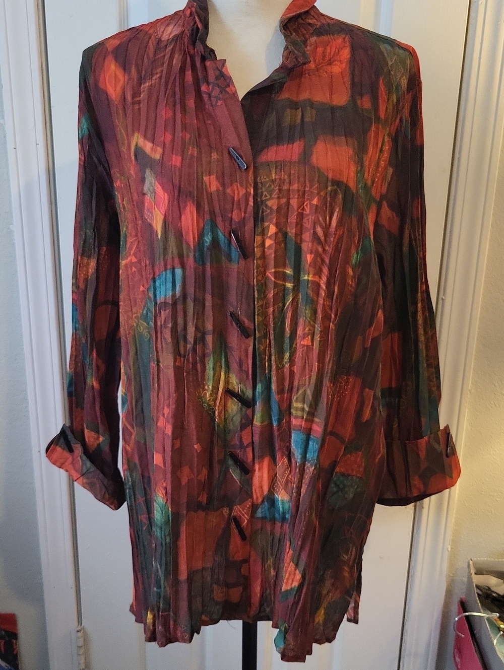 Ali Miles Red Multi-Print Pleated Button-Front Blouse